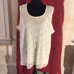 Sleeveless lace front top